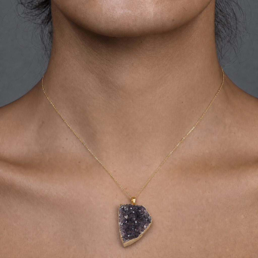 Natural amethyst gravel pendant, handmade irregular crystal raw stone pendant with gold-plated edges, necklace accessory